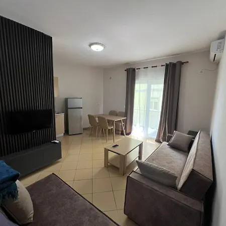 Modern Walk To The Appartement *